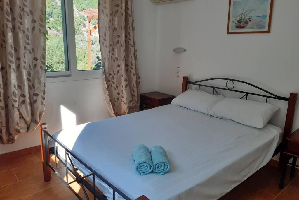 Villa Sunrise With Stunning Views And Private Pool Katokhórion Zewnętrze zdjęcie